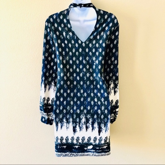 WAYF⚡️Navy Blue Rose Prints Choker Shift Dress_S - Picture 3 of 9